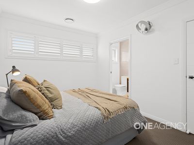 1 Honeybee Crescent, Calderwood