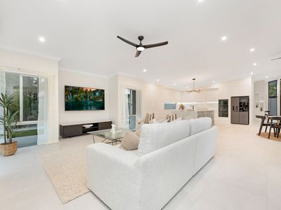 8 Waterbury Terrace, Idalia