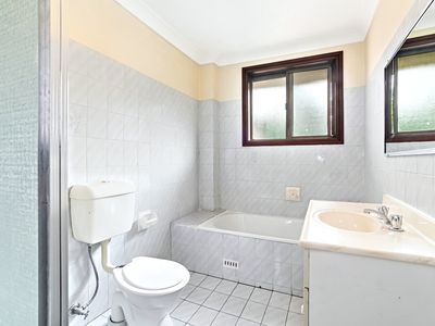 3 / 40 Carnavon Crescent, Georges Hall