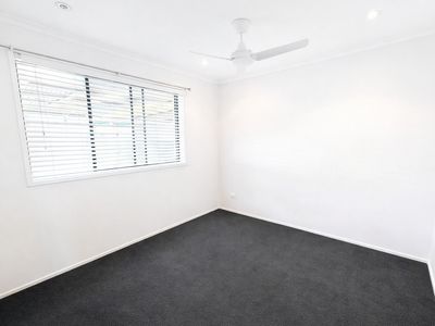 1 / 2 Burwood Court, Labrador