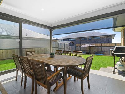 82  Sundowner Parkway (The Gables), Box Hill
