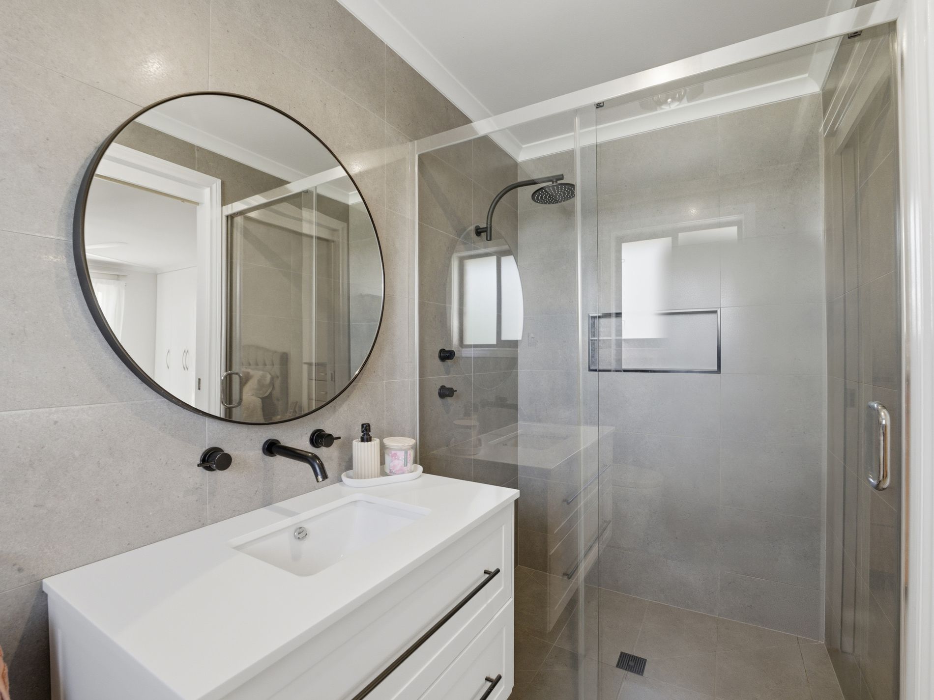 28 Holmes Crescent, Griffith