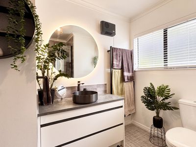 131 Chelsea View Drive, Chatswood