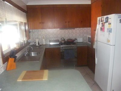 24 Forrester  St, Forbes