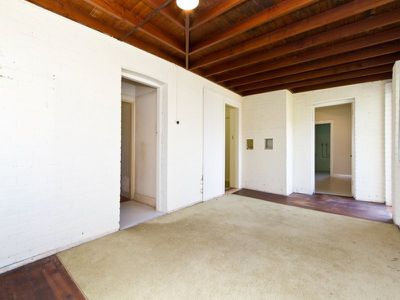 695 Pemberton Street, Albury