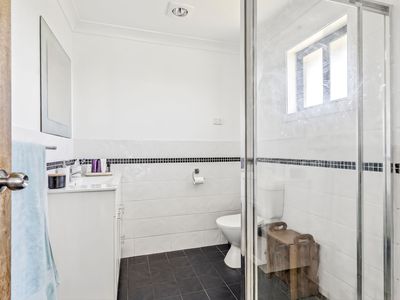 619 Woodville Road, Binda