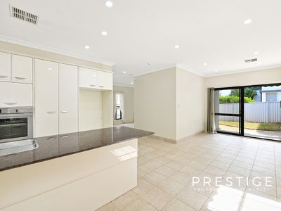 1 / 27 Endeavour Street, Sylvania