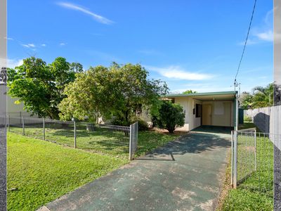 12 Walnut Close, Manoora