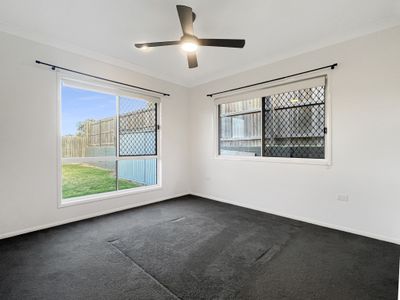 22 McInnes Crescent, Glenvale