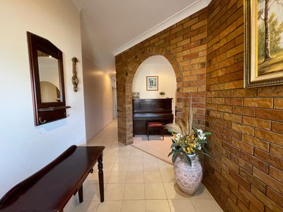 9 Rohan Way, Kawungan