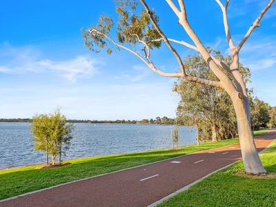 2 Desford Close, Shelley