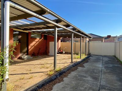 18 Clitheroe Drive, Wyndham Vale
