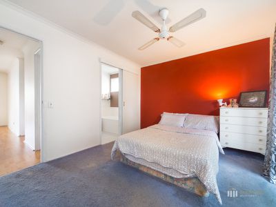 8 Hillview Rise, Hampton Park