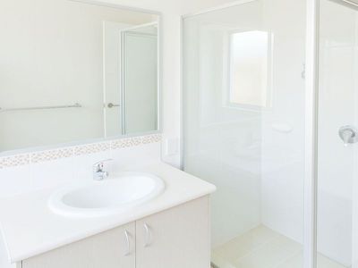 302 Peelwood Parade, Halls Head