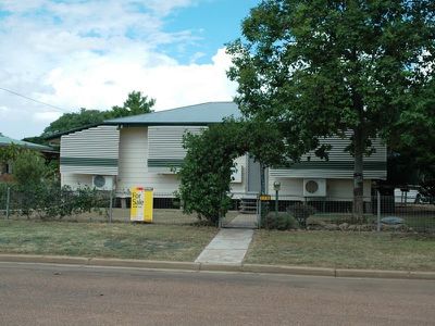 176 Kingfisher street, Longreach