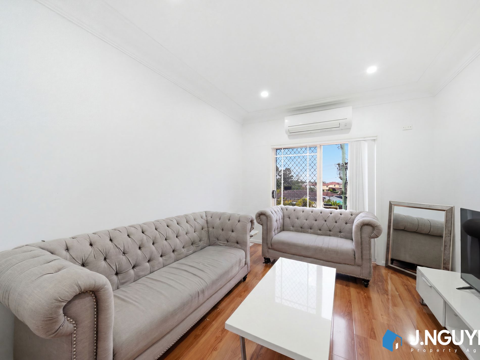 8 & 8a O'shannassy St, Mount Pritchard