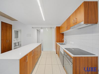 230 / 24 Lonsdale Street, Braddon
