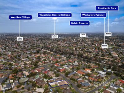 10 Songlark Crescent, Werribee