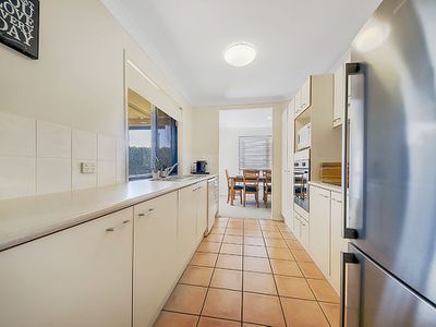 50 Isaacs Way, Wakerley