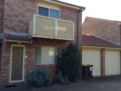 2 / 11 Commerce Drive, Warilla