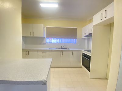1 / 20B Caroline Street, Westmead