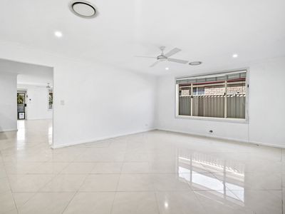 15 Farrier Way, Kellyville Ridge