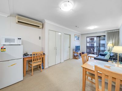 402 / 126 Mounts Bay Road, Perth
