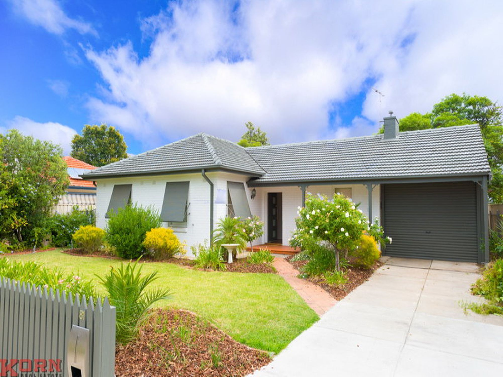 81 Pine Avenue, Glenelg North