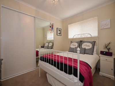 18 Shaw Street, West Lamington