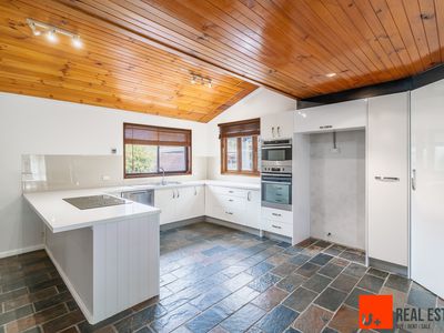 2 Joske Place, Latham
