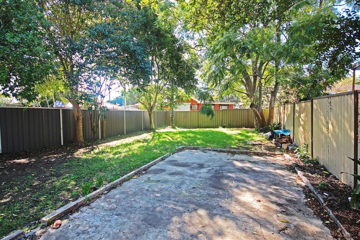 42 Sailsbury Street, Penshurst