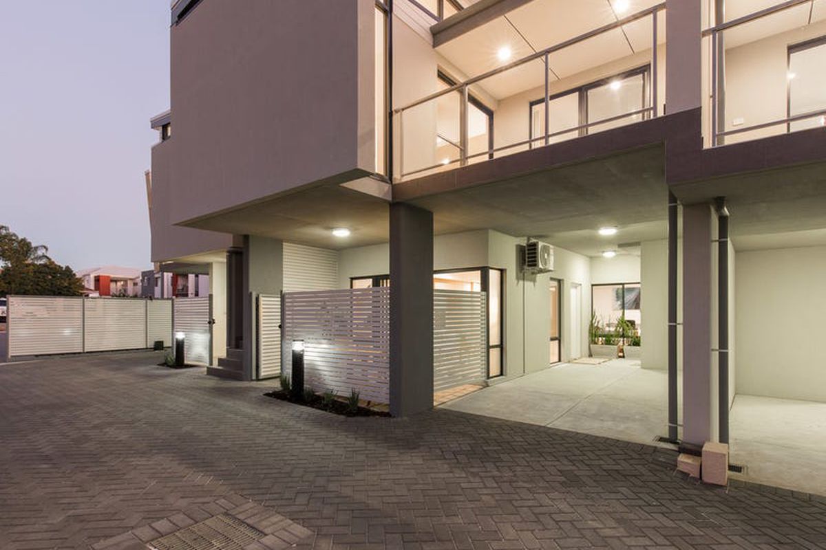 1 / 8 Salisbury Road, Rivervale