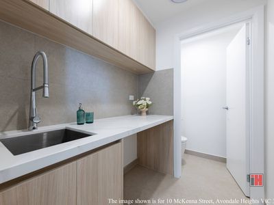 8B Norma Court, Avondale Heights