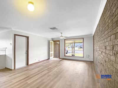 5A Pegasus Place, Dubbo