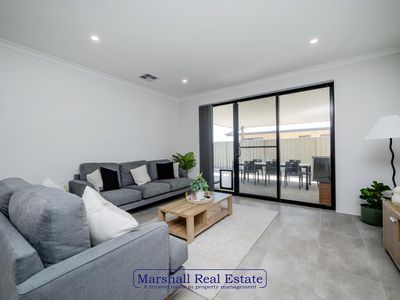 9 Lipson Way, Eglinton