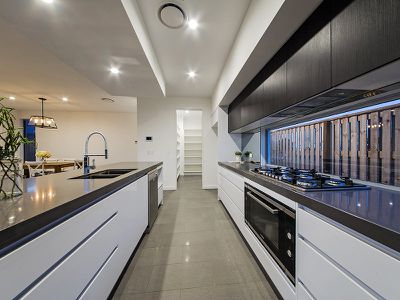 37 Panorama Street, Rochedale