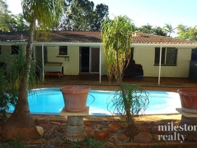 1132 Yanagin Place, Tom Price