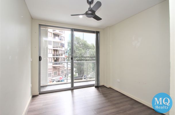 12 / 17-19 Hassall Street, Parramatta