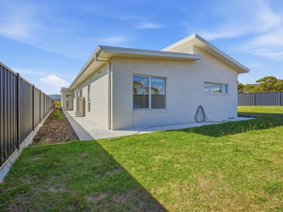 14 Pimelea Close, George Town
