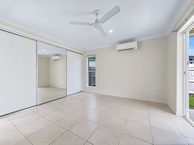 6a and 6b Leichardt Place, Cannonvale