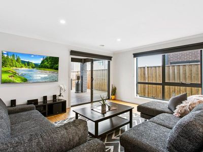 42 Castillo Avenue, Clyde North