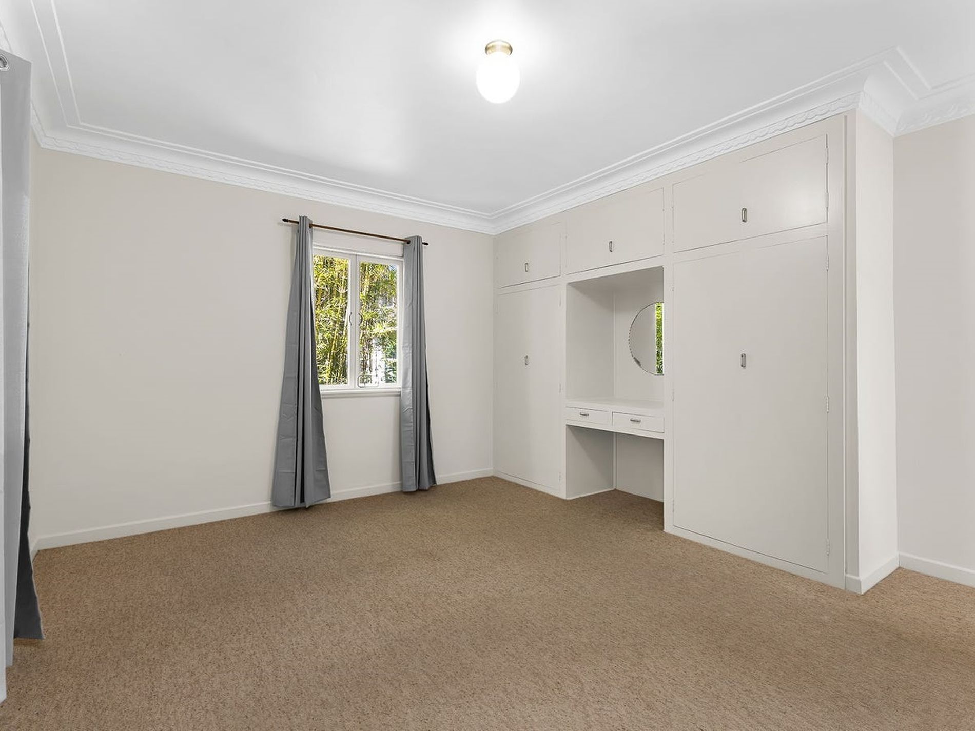 1 / 60 Hawken Drive, St Lucia