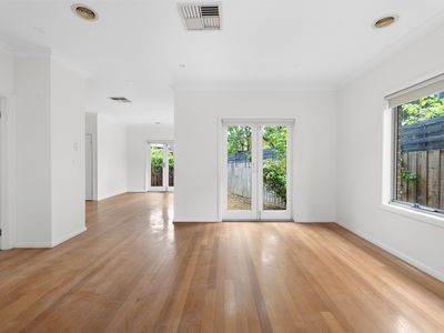 9 Hill Street, Sunshine