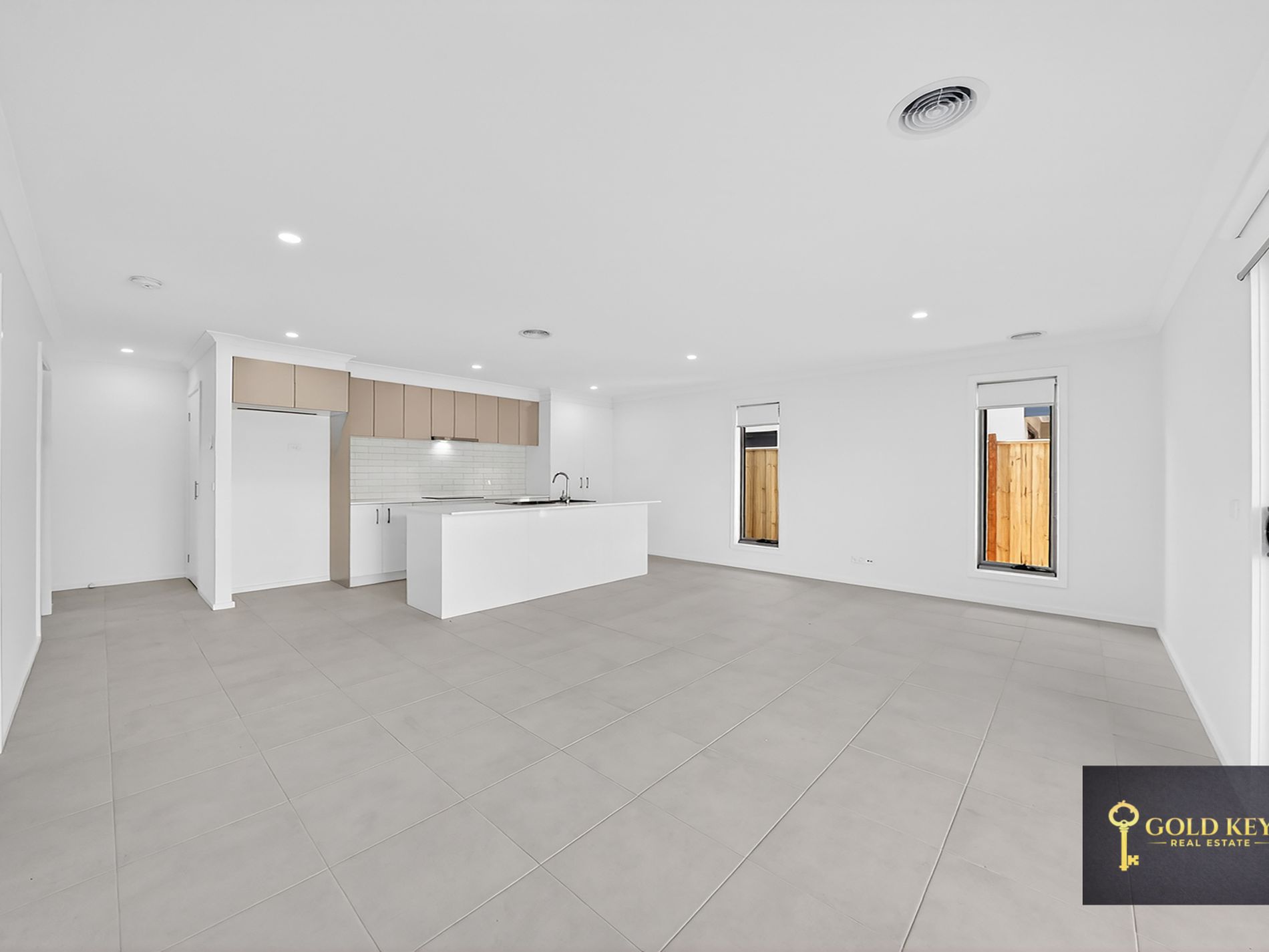 27 Comb Street, Manor Lakes