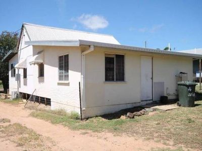 4 OXFORD STREET, Charters Towers City