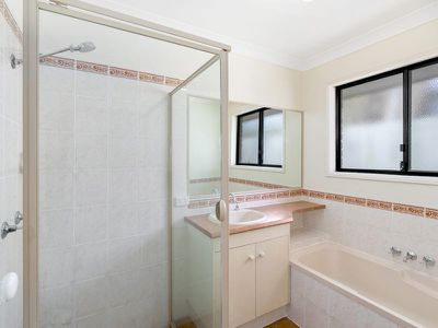 6 Badminton Court, Forest Lake