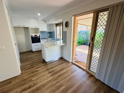23 / 2 Theakston Green, Leeming