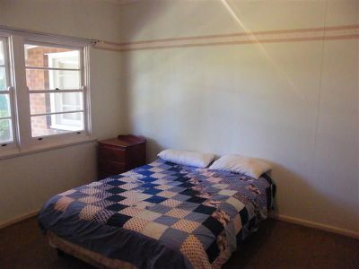 92 Ferry St, Forbes