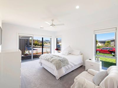 10 Angus Place, Bungendore