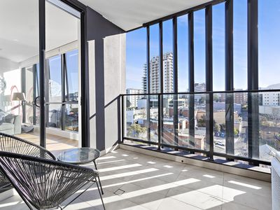 801 / 49 Denison Street, Wollongong